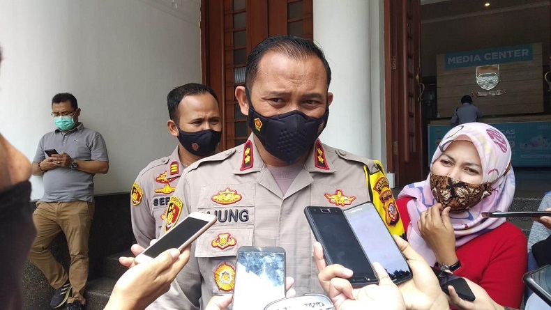 Amankan Malam Tahun Baru di Bandung, Personel Gabungan Patroli Kerumunan