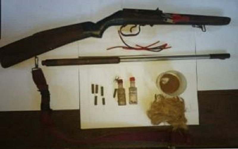 Berawal dari Laporan Penganiayaan, Petugas Temukan Senpi Rakitan di Rumah Pelaku