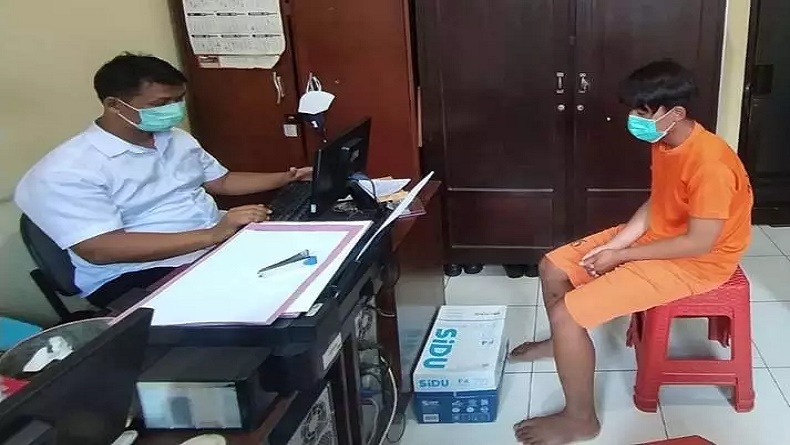 Waduh, Pemuda dan Dua Anak di Bawah Umur Ini Nekat Sebar Foto Porno