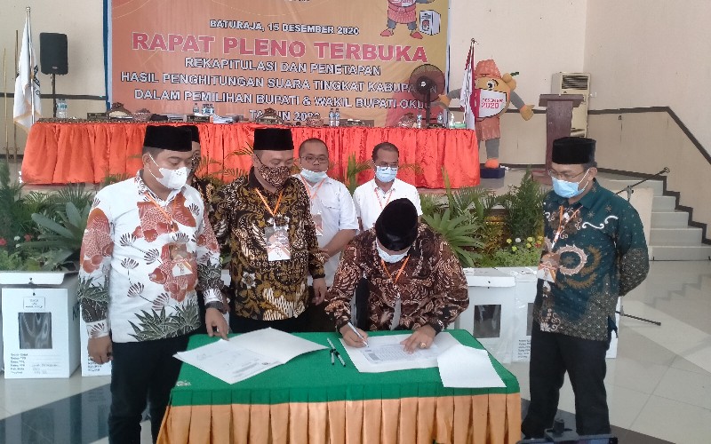 Pleno KPU OKU, Paslon Petahana Unggul Telak dari Kolom Kosong 