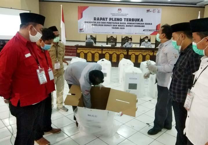 Gangguan Sirekap Warnai Rekapitulasi Suara Pilkada Rembang di Tingkat Kabupaten 