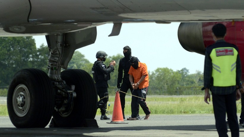 23 Tersangka Kasus Terorisme Dipindahkan dari Lampung ke Mabes Polri - Bagian 4