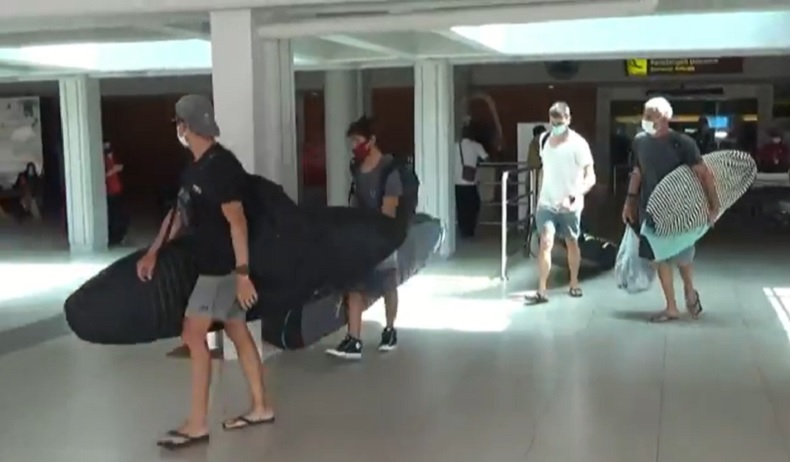 Aturan Liburan ke Bali Wajib Rapid dan Swab PCR, Kunjungan Wisatawan Diprediksi Turun