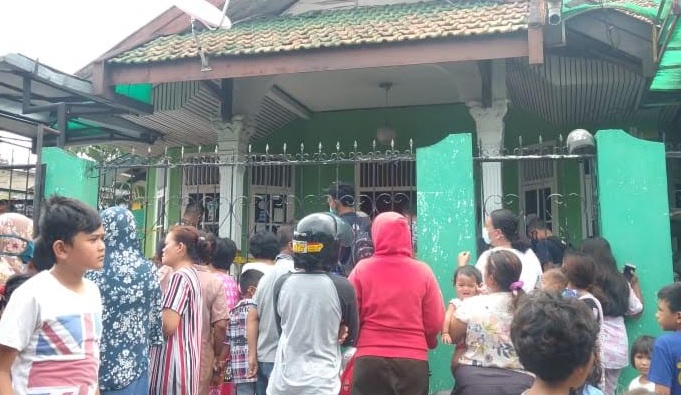 Pulang Sekolah, Anak Temukan Ibu Kandung Tewas Gantung Diri di Jambi