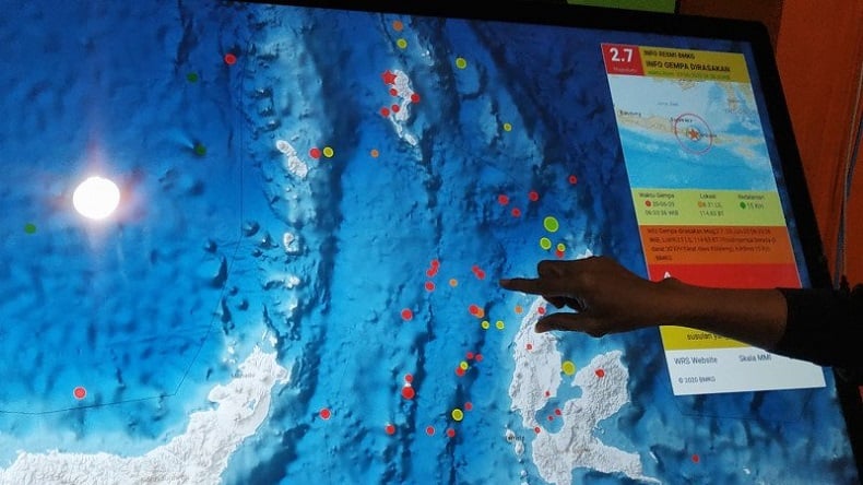 Fenomena La Nina Ganggu Penerbangan Di Makassar Bmkg Ingatkan Operator Berhati Hati Bagian 1