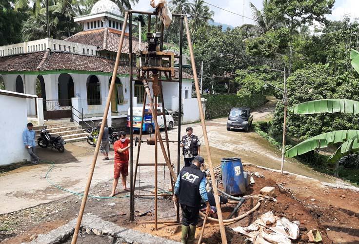 Atasi Krisis Air Bersih,  ACT Jateng Bangun Sumur Wakaf di Desa Gedong Banyubiru