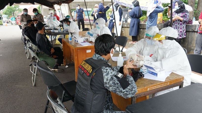 Massa Aksi 1812 Jalani Rapid Test - Bagian 4