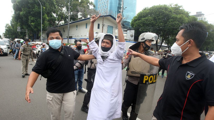 Aksi 1812 Dibubarkan Paksa TNI - Polisi - Bagian 3