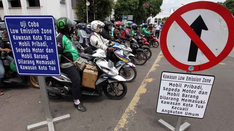 Uji Coba Pengalihan Arus Lalu Lintas Kawasan Kota Tua Jakarta - Bagian 1