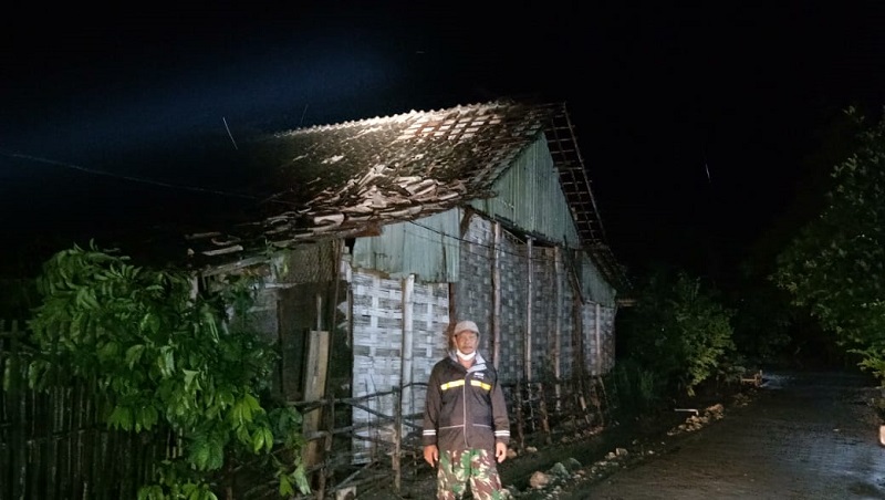 59 Rumah di Lamongan Rusak Diterjang Angin Kencang, Tidak Ada Korban 