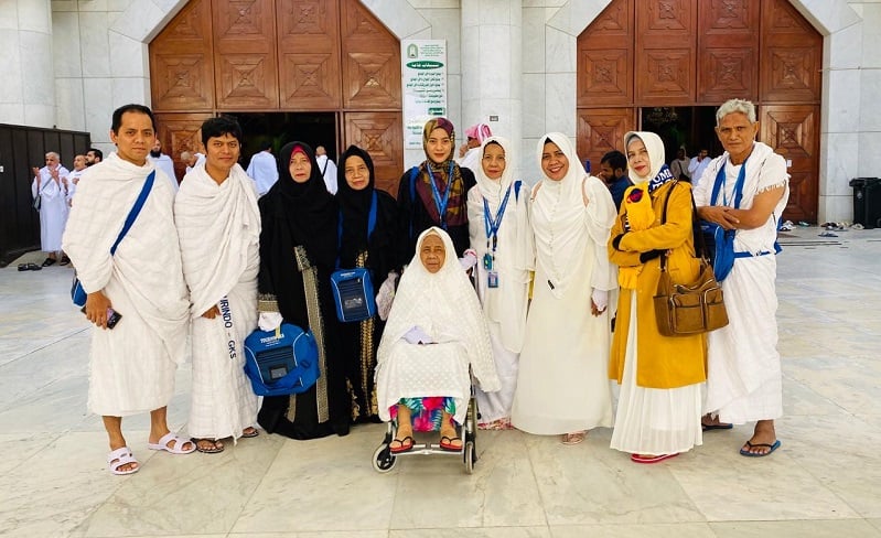Kakak Tertua Mahfud MD Meninggal saat Salat Duha, Ini Cerita Keponakannya 