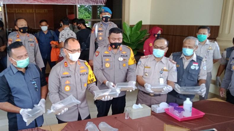 Razia Narkoba, Polda Jambi Malah Temukan Baby Lobster Senilai Rp6 Miliar