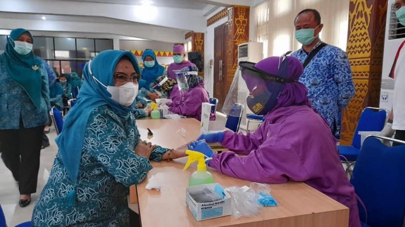 Tim PKK Lampung Utara Dirapid Test, 6 Reaktif