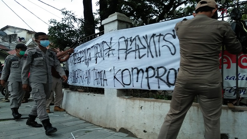 Warga Majalengka Resah, Terpasang Spanduk Provokatif di Pasar Mambo