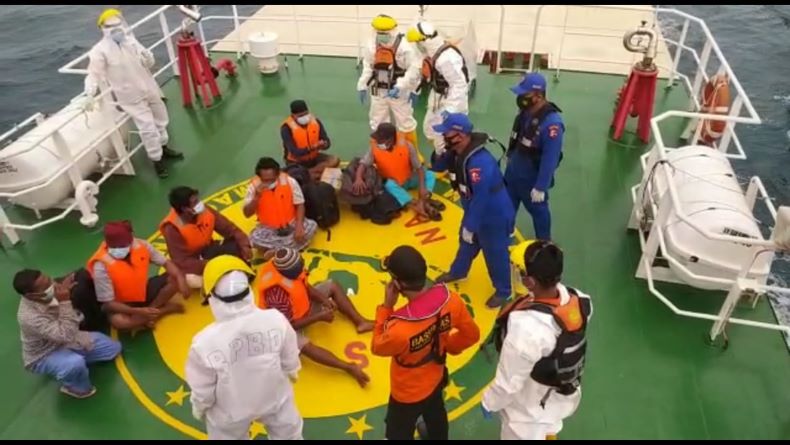 Cuaca Ekstrem, Kapal Muatan 650 Ton Pupuk Tenggelam