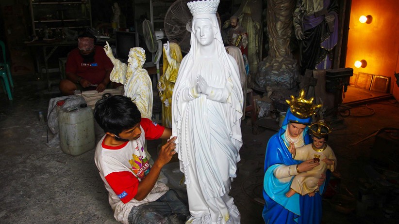 Melihat Proses Pembuatan Patung Rohani - Bagian 2