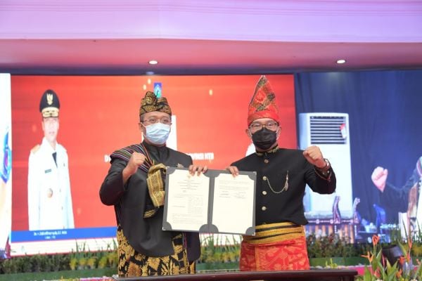 title Jabar-NTB Kerja Sama, Kang Emil Kepincut MotoGP di Mandalika Jabar-NTB Kerja Sama, Kang Emil Kepincut MotoGP di Mandalika
