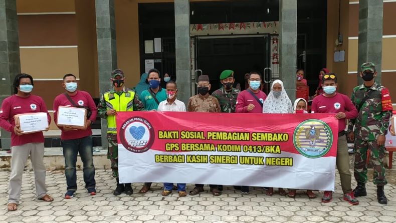 Bantu Warga di Tengah Pandemi, GPS Babel Gandeng Kodim 0413 Bangka Bagi-Bagi Sembako