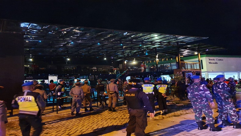 Operasi Gabungan Yustisia Satgas Covid Manado Bubarkan Kerumunan di Kafe dan Rumah Makan 