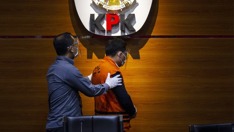 Suap Mantan Bupati Cirebon, Dirut KPI Sutikno Ditahan KPK - Bagian 1