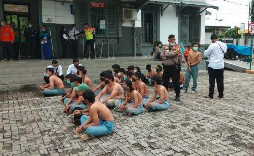 Tawuran Pelajar di Serang, 2 Luka-Luka Kena Celurit, Belasan Ditangkap 