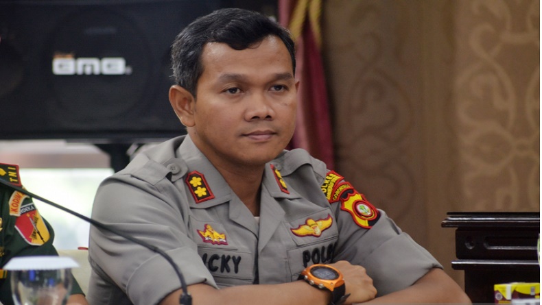 Personel Polres Gorontalo Utara Dikerahkan Amankan Gereja, Perbatasan Dijaga Ketat
