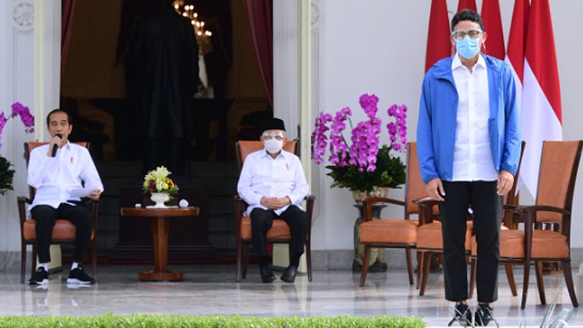 Presiden Jokowi Reshuffle Kabinet, Tri Rismaharini dan Sandiaga Uno Jadi Menteri - Bagian 3