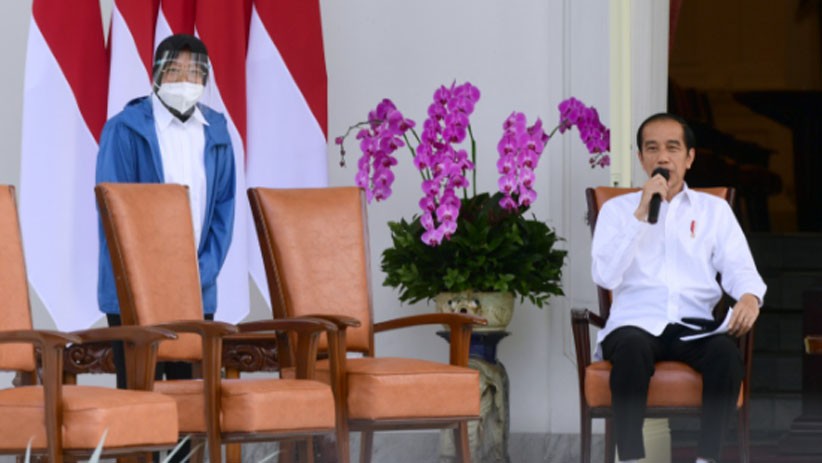 Presiden Jokowi Reshuffle Kabinet, Tri Rismaharini dan Sandiaga Uno Jadi Menteri - Bagian 4