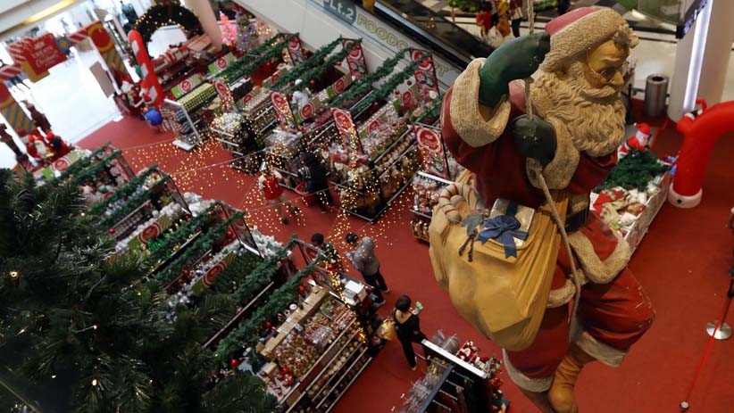 Pernak-pernik Natal Hiasi Pusat Perbelanjaan Alam Sutera - Bagian 2