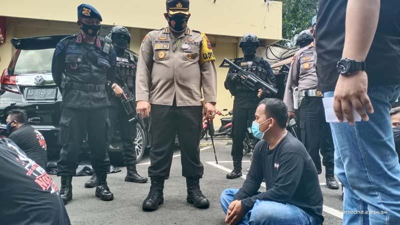title Polresta Solo Tetapkan 37 Tersangka Aksi Premanisme di Kantor BPR Polresta Solo Tetapkan 37 Tersangka Aksi Premanisme di Kantor BPR