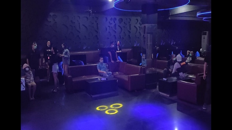 Polisi Dapati Pub di Manado Pekerjakan Anak di Bawah Umur 