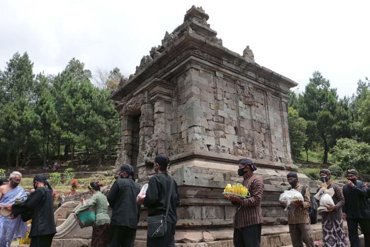 Libur Panjang Hari Raya Waisak, Candi Gedong Songo Dipadati Wisatawan