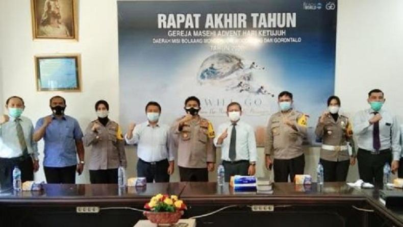 Kunjungi Tokoh Gereja Jelang Natal, Ini Pesan Kapolres Kotamobagu 