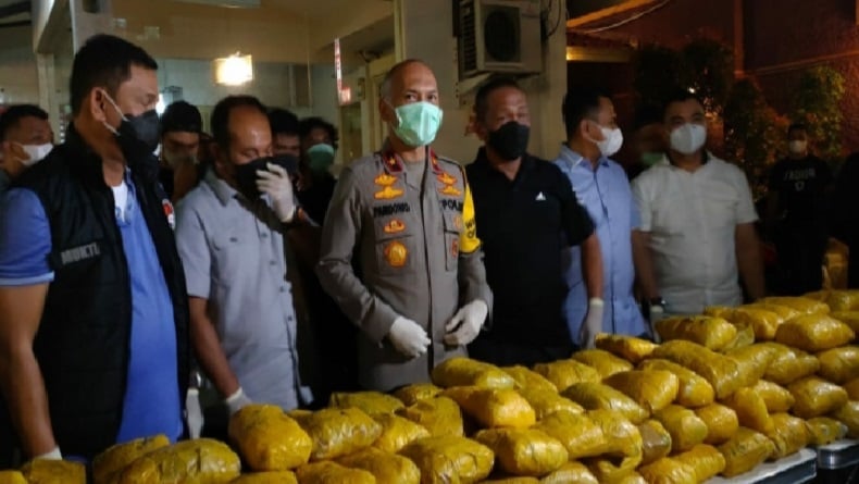 Gulung Sindikat Narkoba Timur Tengah, Polisi Sita 201 Kg Sabu di Petamburan