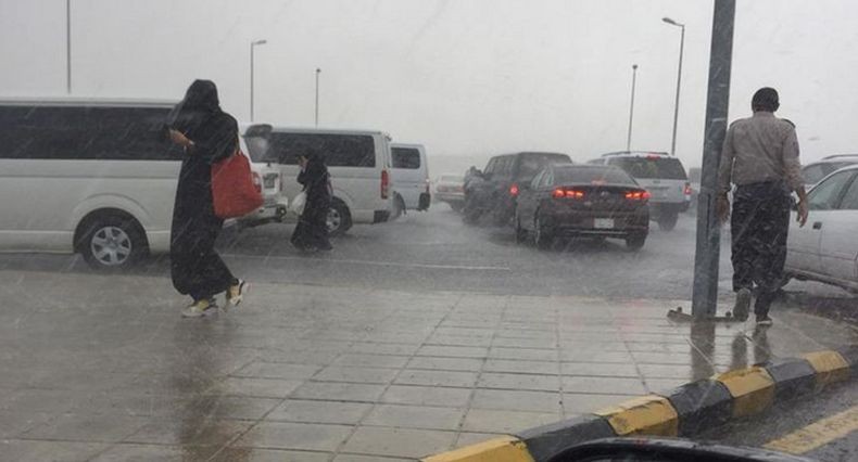 Waspadai Potensi Cuaca Ekstrem di Jawa Barat pada Puncak Musim Hujan