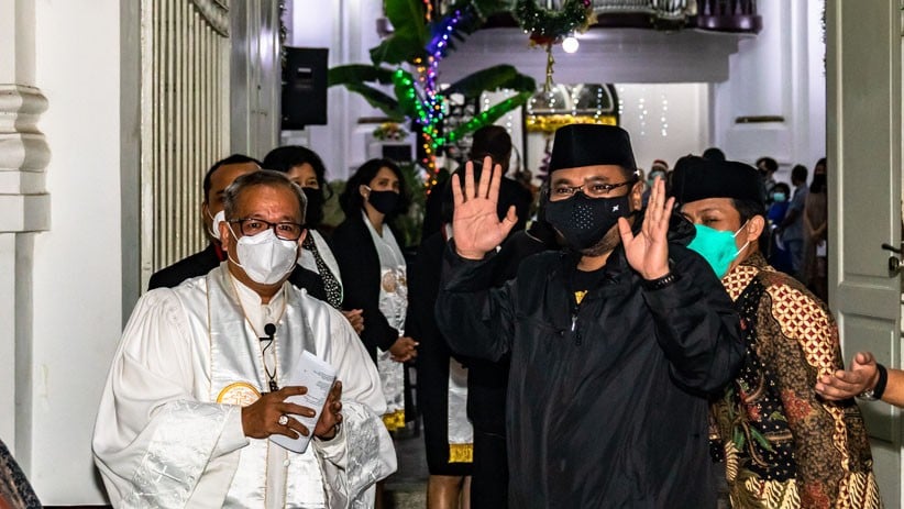 Menag Yaqut Cholil Qoumas Tinjau Pelaksanaan Misa Natal Gereja Blenduk Semarang - Bagian 1