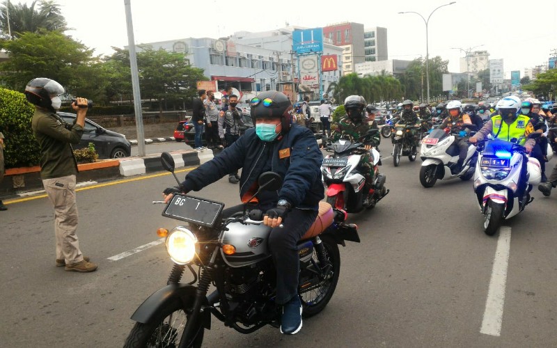 Gubernur Sumsel Tinjau Prokes Misa Natal Pakai Motor