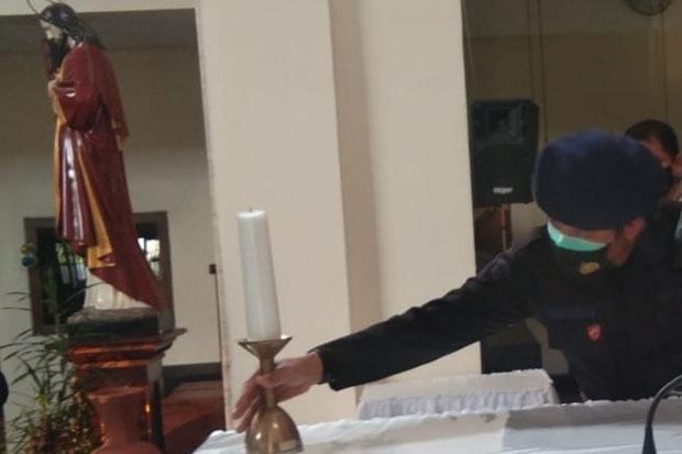 Tim Jibom Brimob DIY Sterilisasikan Gereja di Yogyakarta