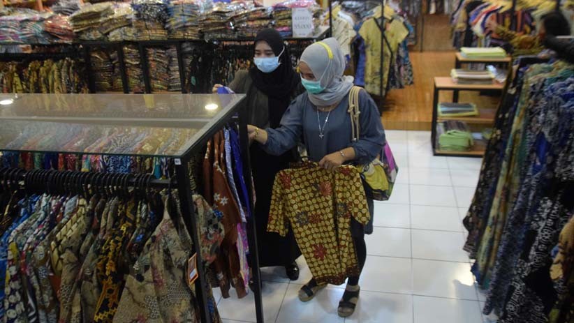 Berburu Kain Batik Jelang Libur Akhir Tahun di Semarang 