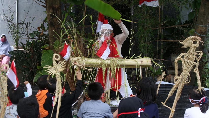 Keceriaan Anak-Anak Belajar Wayang Suket bersama Besut Rusmini - Bagian 2