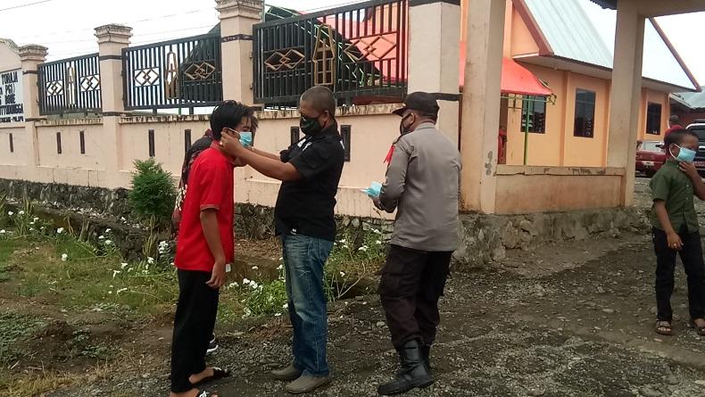 Dikira Razia Masker, Jemaat Gereja di Wajo Putar Balik saat Lihat Polisi Berjaga-jaga