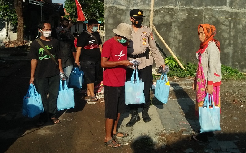 Komunitas Hujan Keruh Majalengka Gelar Aksi "Serangan Fajar"