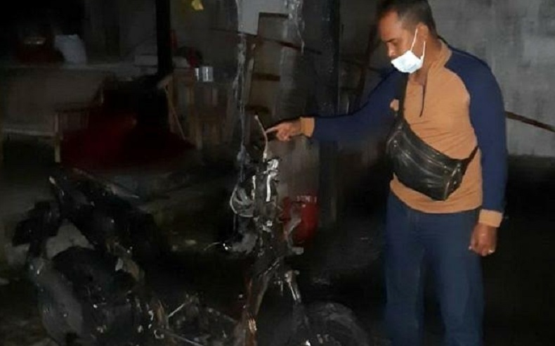 Diancam Akan Disantet, Motor Warga Denpasar Ini Hangus Terbakar