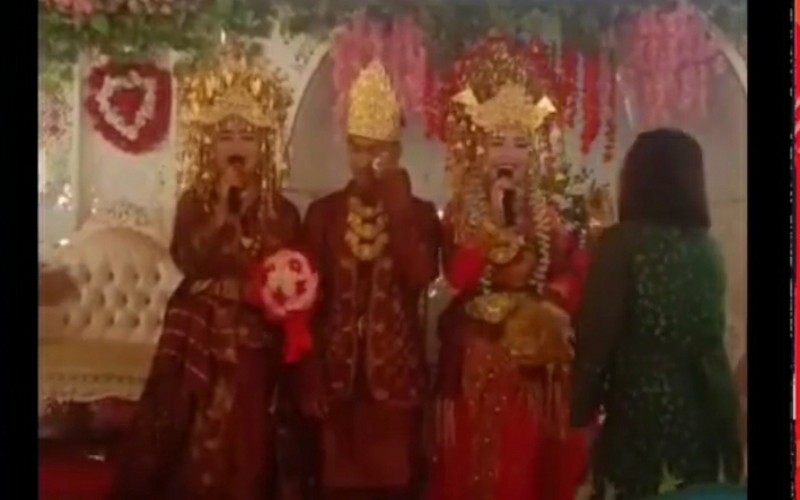 Kehebohan Pemuda Nikahi 2 Perempuan, Aksi di Pelaminan Bikin Tamu Undangan Tak Diam