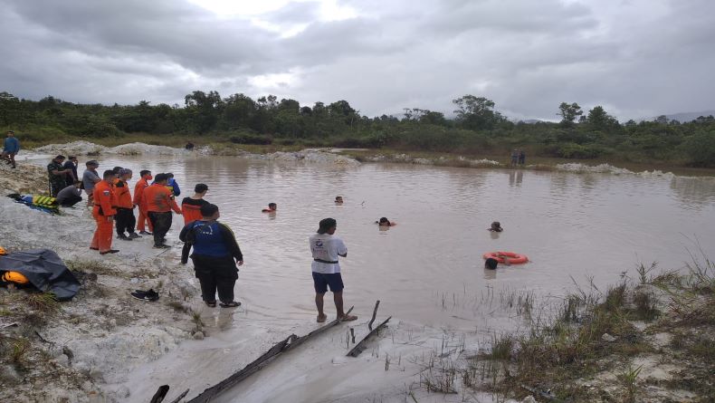 title 3 Hari Hilang, Bocah 8 Tahun yang Terbawa Arus di Minahasa Utara Ditemukan Meninggal 3 Hari Hilang, Bocah 8 Tahun yang Terbawa Arus di Minahasa Utara Ditemukan Meninggal