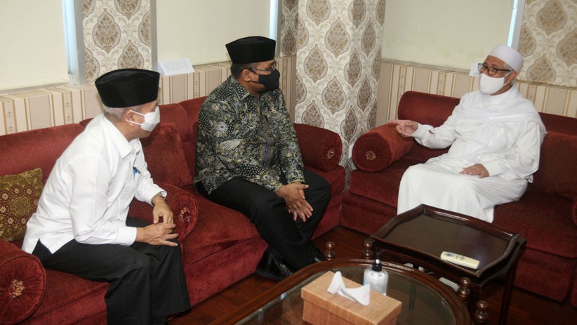 Menag Yaqut Cholil Qoumas Silaturahmi dengan Habaib Indonesia - Bagian 1