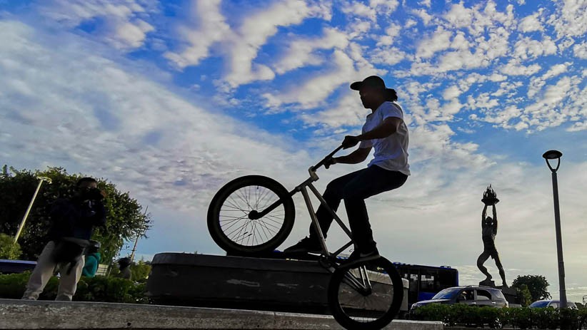 Malam Tahun Baru, Kendaraan dan Manusia Dilarang Masuk Sudirman-Thamrin - Bagian 1