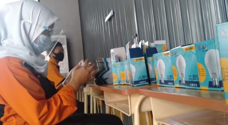 Hebat, Siswa SMKN 1 Sumedang Ciptakan Lampu Hemat Energi Murah