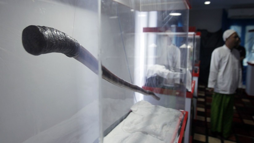 Melihat Artefak Asli Peninggalan Rasulullah di Depok - Bagian 1