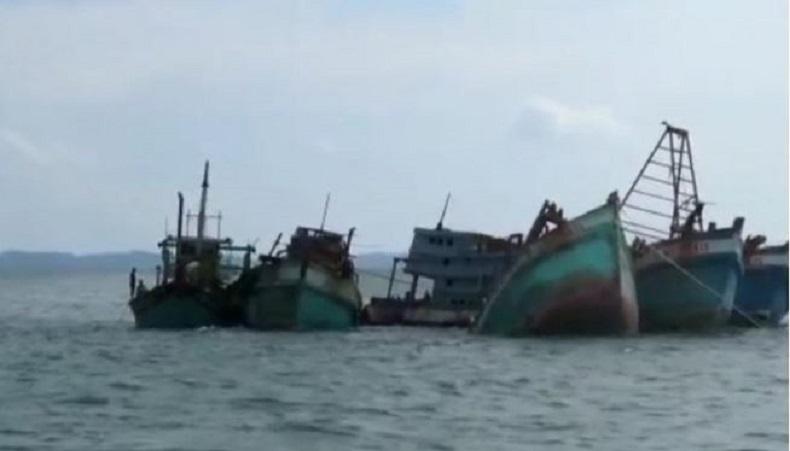 Tangkap Ikan di Perairan Kepri, 5 Kapal Nelayan Asing Ditenggelamkan